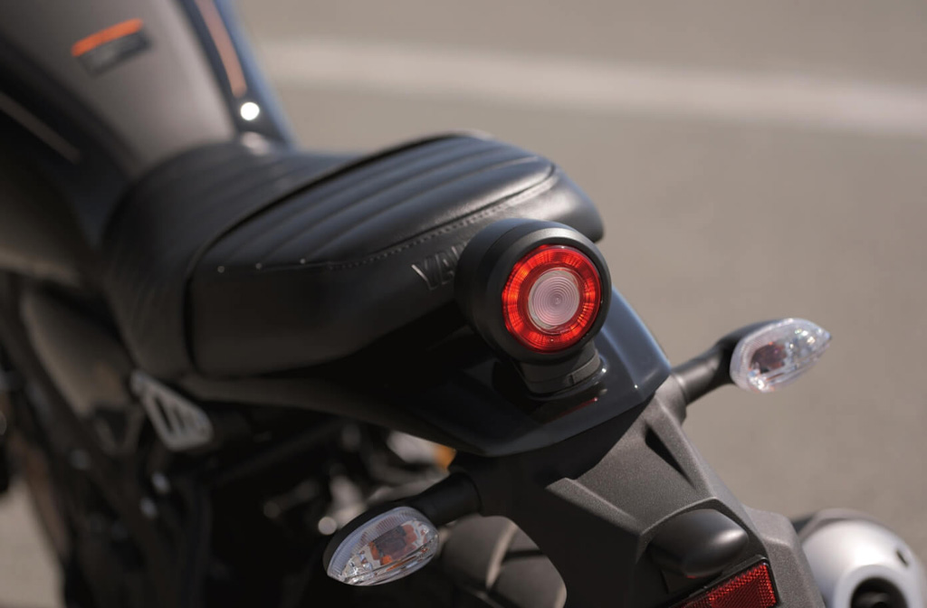 XSR155